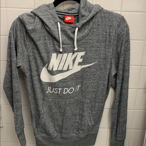 NIKE hooded long sleeved shirt